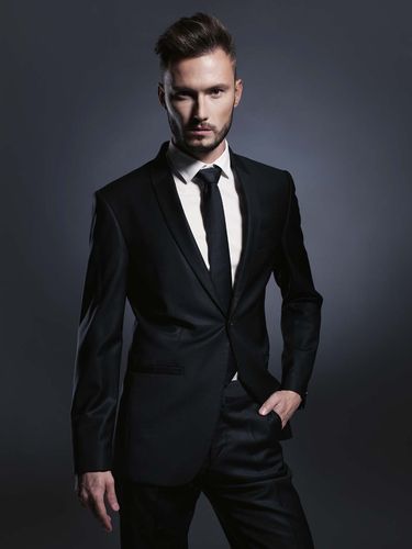 魏静怡 视觉与舞美负责人